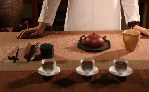 以茶代酒礼仪（茶酒礼仪文化）